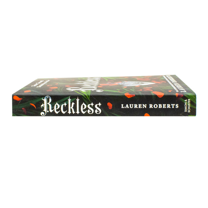 Reckless: TikTok made me buy it! The epic and sizzling fantasy romance series not to be missed