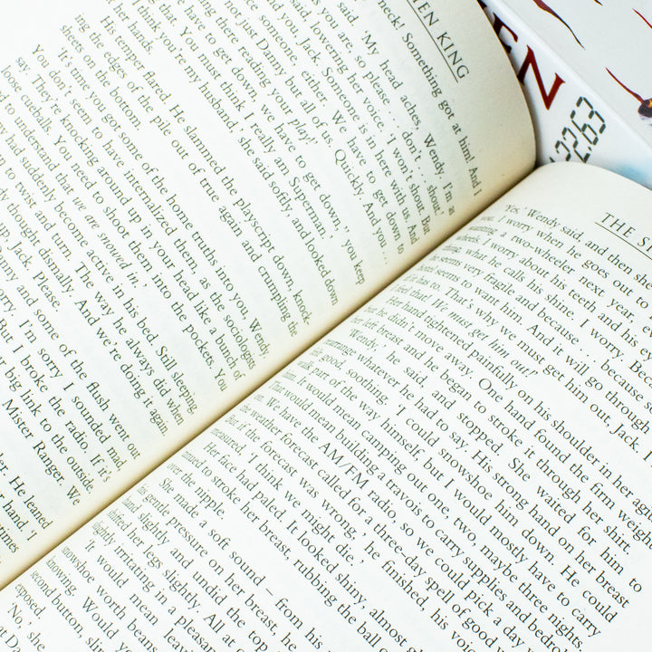 Explore the thrilling Stephen King Collection with 4 books including Pet Sematary, The Shining, It, and 11.22.63 for Young Adults