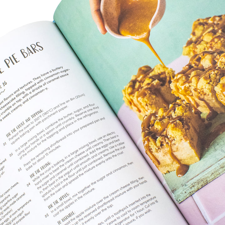 Fitwaffle's Baked In One: 100 one-tin cakes, bakes and desserts from the social media sensation - THE SUNDAY TIMES BESTSELLER