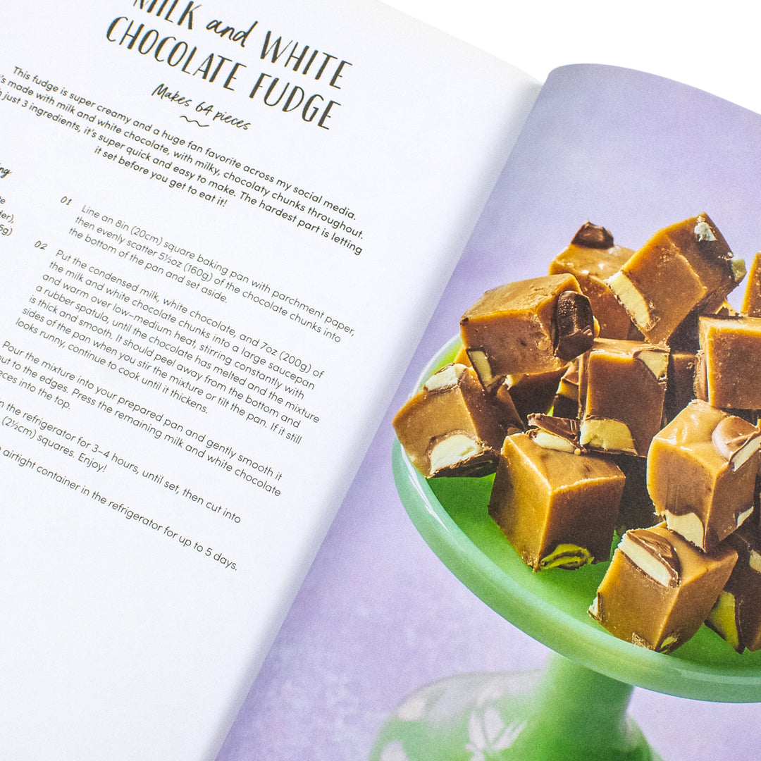 Fitwaffle's Baked In One: 100 one-tin cakes, bakes and desserts from the social media sensation - THE SUNDAY TIMES BESTSELLER