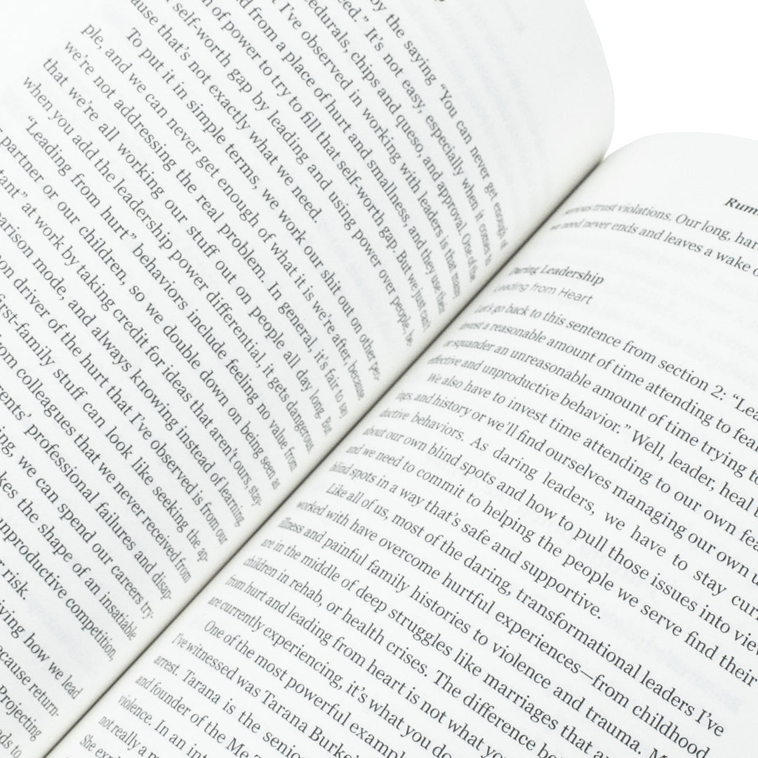 Dare to Lead: Brave Work. Tough Conversations. Whole Hearts. (Vermilion)