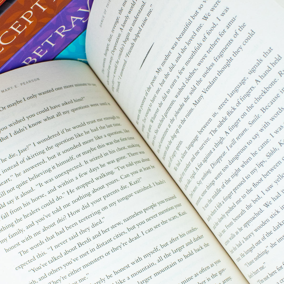 Mary E. Pearson Collection 5 Books Set (Dance of Thieves, Vow of Thieves, The Kiss of Deception, The Heart of Betrayal, The Beauty of Darkness)