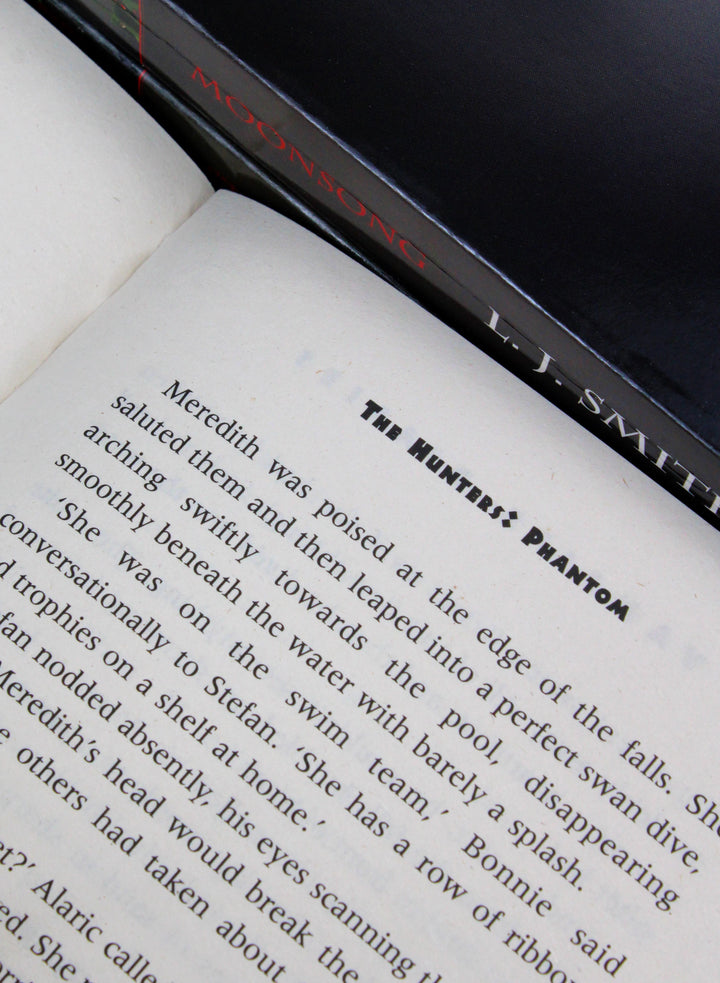 Vampire Diaries The Hunters Collection 3 Books Set by L.J. Smith (8 to 10) – YA Fantasy with Vampires, Magic, Adventure, Drama, Supernatural & Fiction